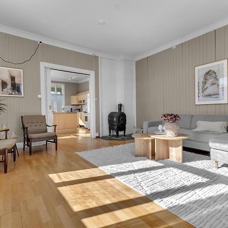 Lovely City Center Apartment With Amazing Views And Free Parking! Tromsø Eksteriør billede