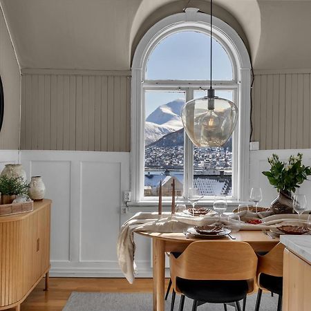 Lovely City Center Apartment With Amazing Views And Free Parking! Tromsø Eksteriør billede