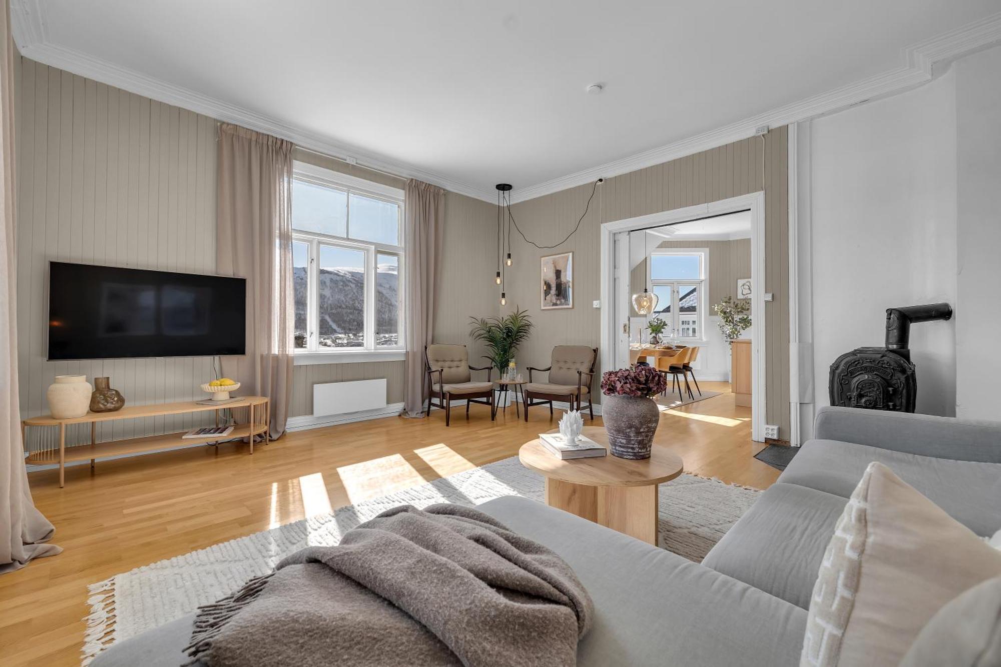 Lovely City Center Apartment With Amazing Views And Free Parking! Tromsø Eksteriør billede