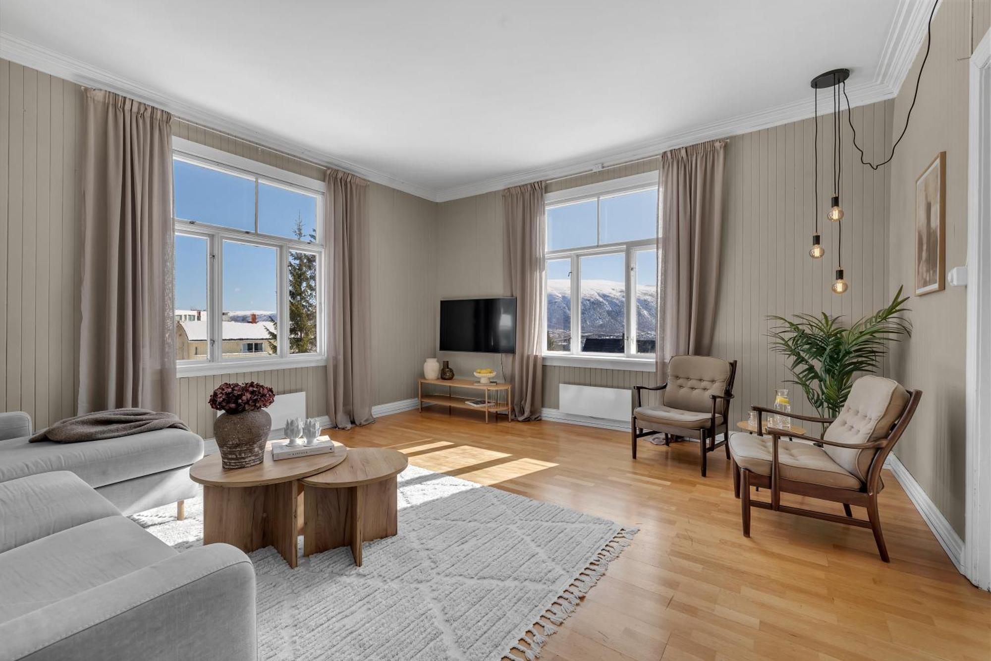 Lovely City Center Apartment With Amazing Views And Free Parking! Tromsø Eksteriør billede