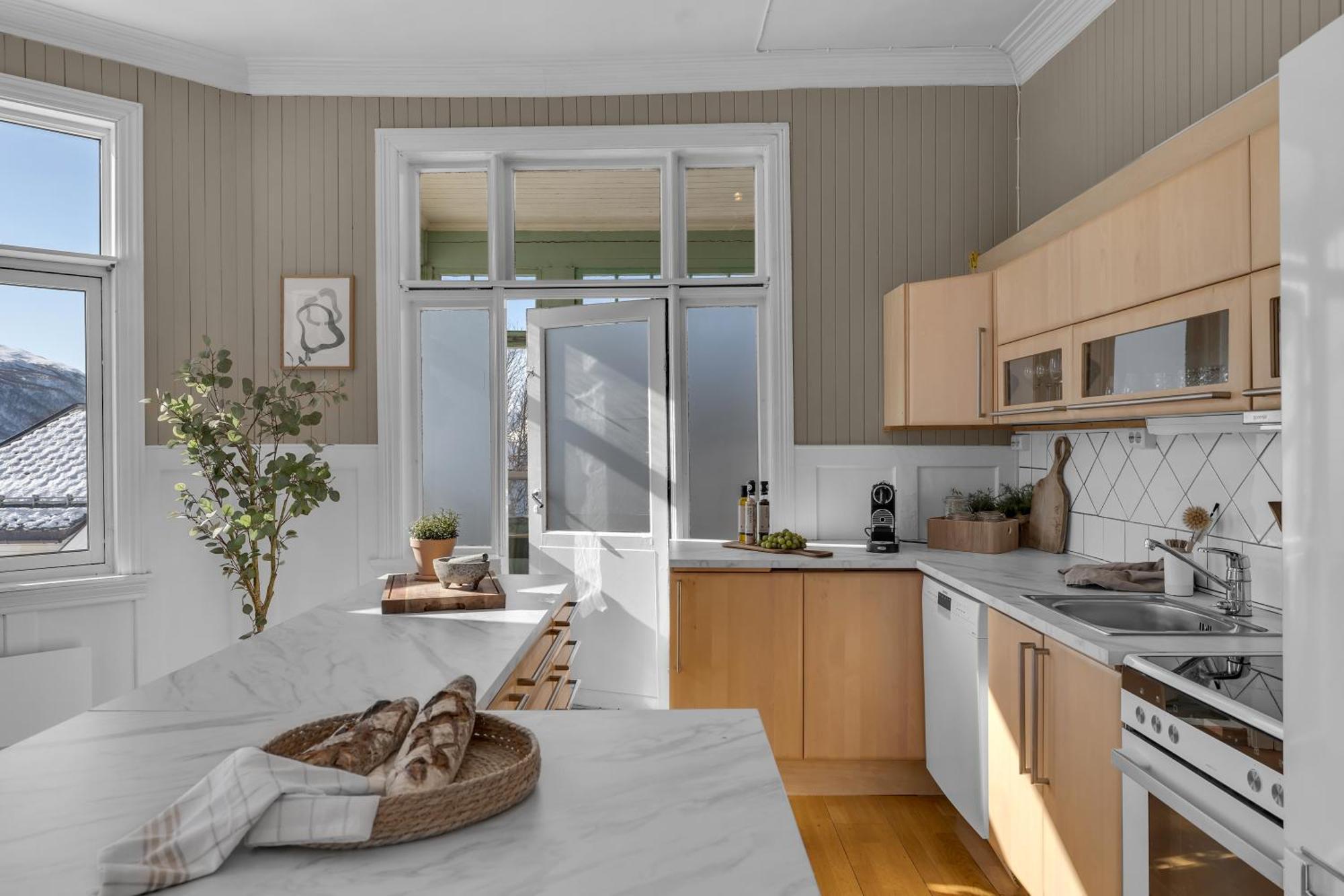 Lovely City Center Apartment With Amazing Views And Free Parking! Tromsø Eksteriør billede